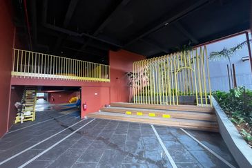 Piccadilly Service Residence @ Greentown