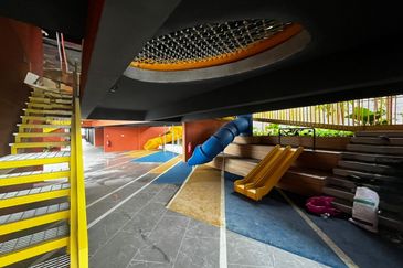 Piccadilly Service Residence @ Greentown