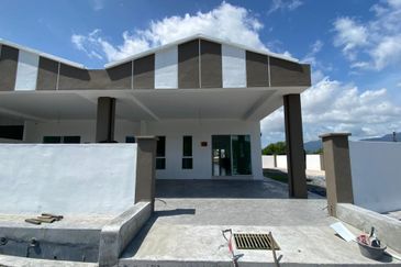 🏡 Kinding Project – Rumah Teres 1 Tingkat (Atas Tanah Tinggi)**