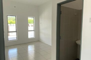 🏡 Kinding Project – Rumah Teres 1 Tingkat (Atas Tanah Tinggi)**