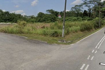 Strategic Location Lake Garden Seremban