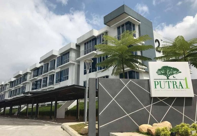 Apartment Putra 1 (Pangsapuri Putra 1)