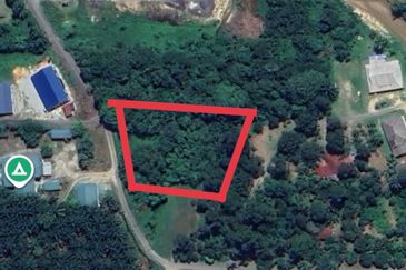 Easy Access to Road Labu Nilai 1 Acre