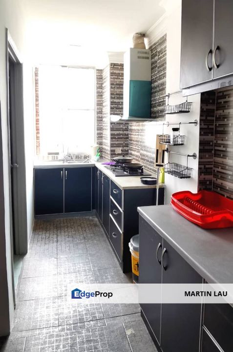 Masteroom Fully Furnished Room for rent. LRT right infront, Kuala Lumpur, Bukit Jalil