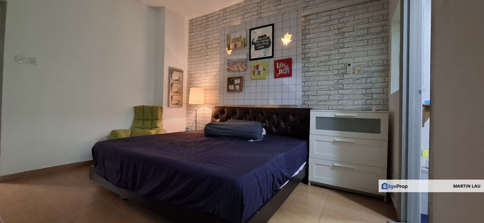 Masteroom Fully Furnished Room for rent. LRT right infront, Kuala Lumpur, Bukit Jalil