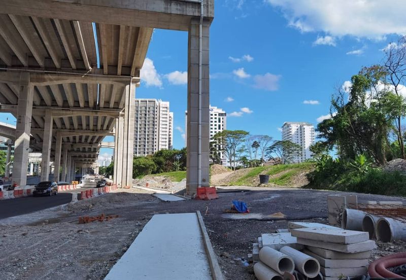 Jelatek Land , Jalan Ampang (Opposite Great East Mall, Fronting Main Road)