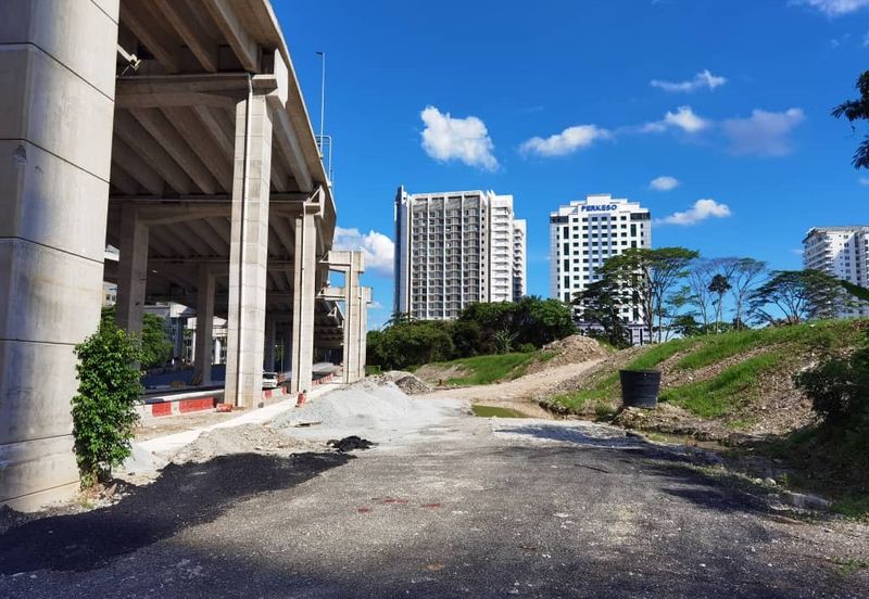 Jelatek Land , Jalan Ampang (Opposite Great East Mall, Fronting Main Road)