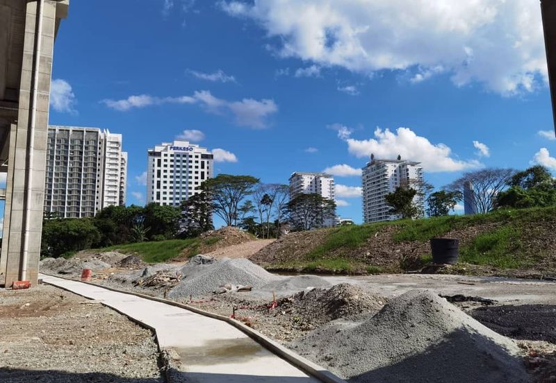 Jelatek Land , Jalan Ampang (Opposite Great East Mall, Fronting Main Road)