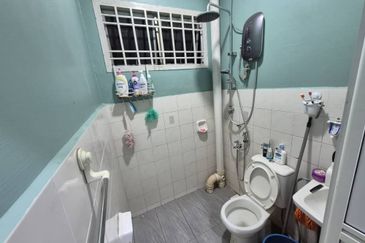 Sri Putra Apartments