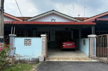 Taman Suria, Simpang Renggam