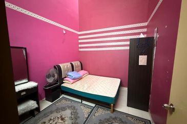 Taman Suria, Simpang Renggam