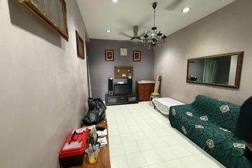 Taman Suria, Simpang Renggam