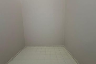 Full Loan. Full Renovation. Teres Taman Suria, Simpang  Renggam, Johor