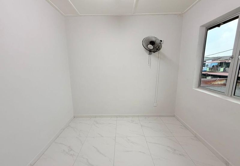 International Lot, Taman Rinting, Masai, Johor