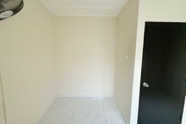 International Lot, Taman Rinting, Masai, Johor