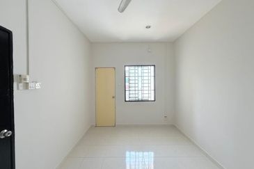 Full Loan, Teres 2 Tingkat, Bandar Layangkasa, Masai, Johor