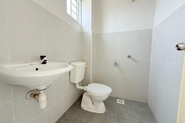 Full Loan, Teres 2 Tingkat, Bandar Layangkasa, Masai, Johor