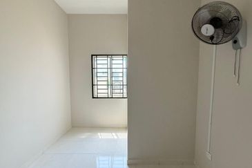 Full Loan, Teres 2 Tingkat, Bandar Layangkasa, Masai, Johor