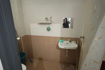 Full Loan, International Lot, Taman Saleng Gaya, Senai