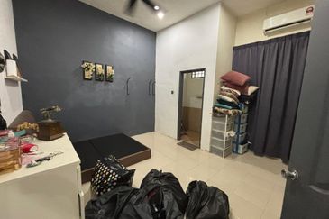 Full Loan, International Lot, Taman Saleng Gaya, Senai