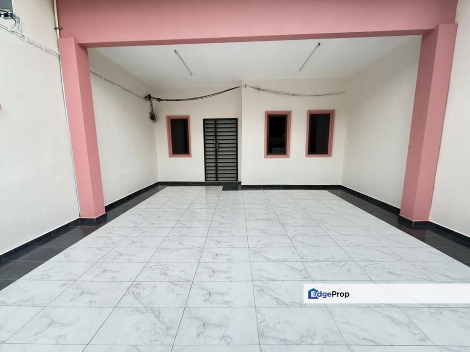 Taman Dahlia, Tampoi, Johor Bahru. International Lot. Full Revovation, Johor, Tampoi