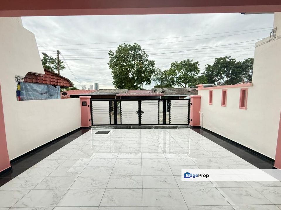 Taman Dahlia, Tampoi, Johor Bahru. International Lot. Full Revovation, Johor, Tampoi