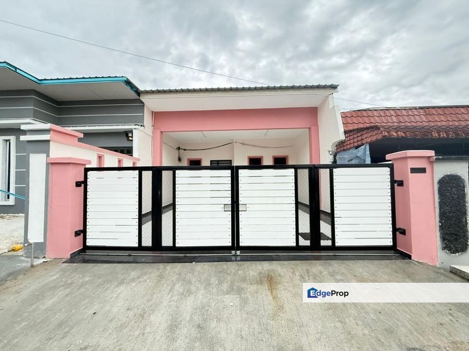 Taman Dahlia, Tampoi, Johor Bahru. International Lot. Full Revovation, Johor, Tampoi