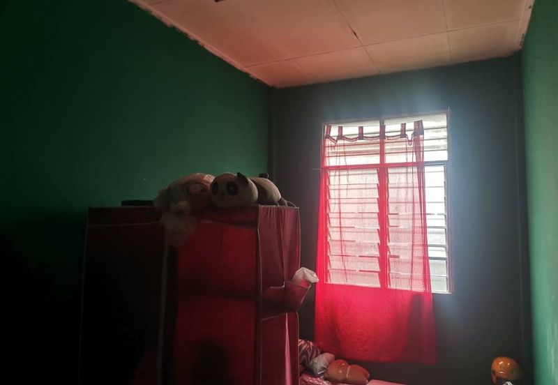 Flat Sri Damansara, Pekan Nanas, Johor