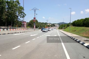 JALAN BUKIT BERUANG/AYER KEROH