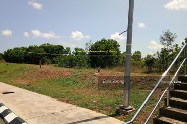 JALAN BUKIT BERUANG/AYER KEROH