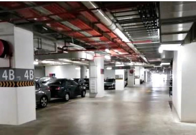   6 Storeys Office, Showroom For Sales