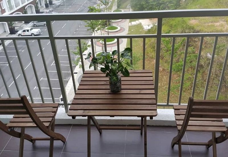 Cameron Somer Square Apartment