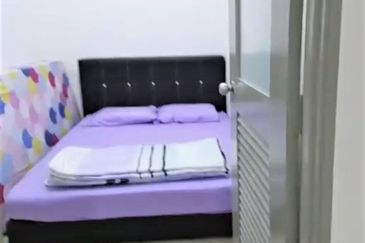 Cameron Somer Square Apartment