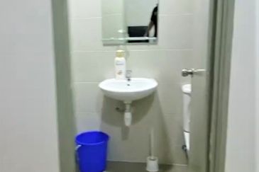 Cameron Somer Square Apartment