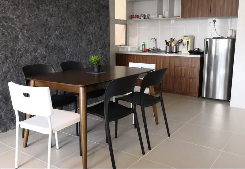 Cameron Barrington Square Apartment For Sales