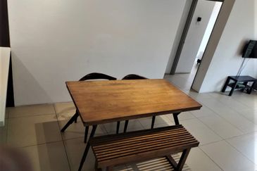 Cameron Somer Square Apartment