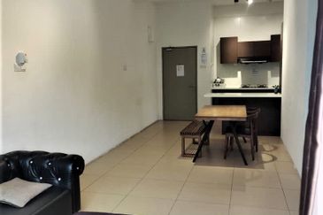 Cameron Somer Square Apartment