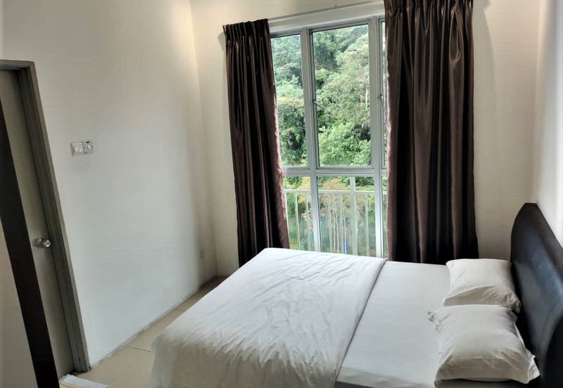 Cameron Somer Square Apartment