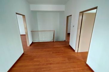 Riviera Morib Bay Double Sty Semi-D House @Resort City-New!!