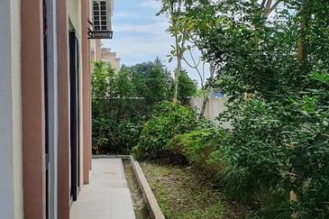 Riviera Morib Bay Double Sty Semi-D House @Resort City-New!!