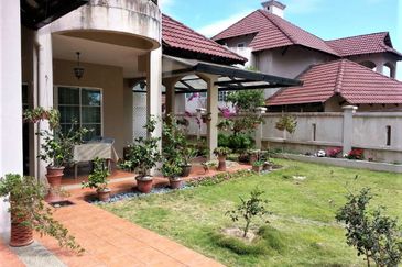 BANDAR BARU TANAH RATA