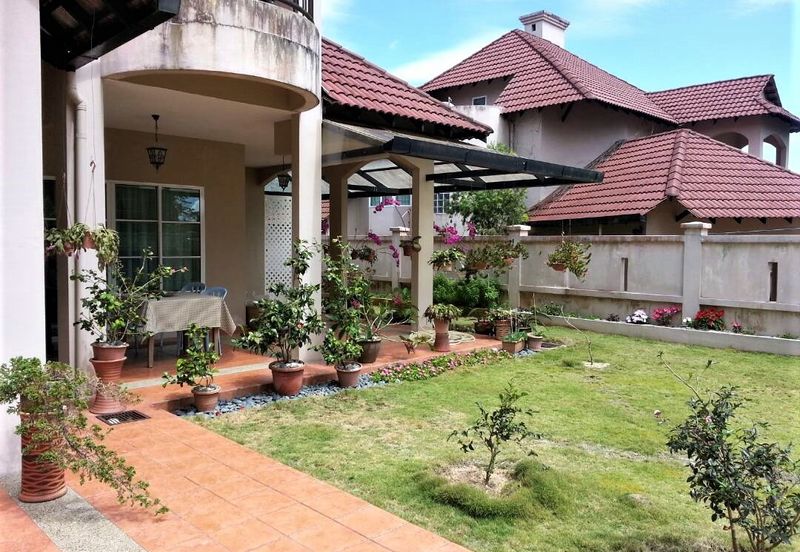 BANDAR BARU TANAH RATA