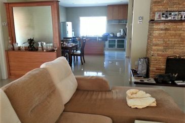 BANDAR BARU TANAH RATA