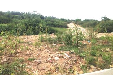 West Port, Pulau Indah