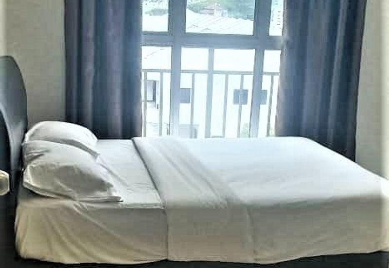 Cameron Somer Square Apartment