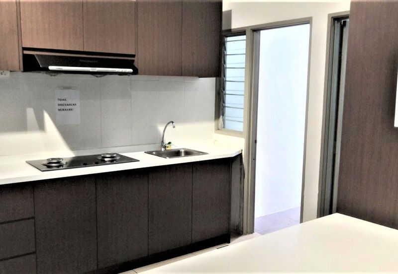 Cameron Somer Square Apartment