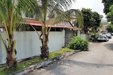 Jalan SB Indah 3/2