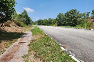 JALAN MITC Bangunan Land- Ayer Keroh Land-Melaka
