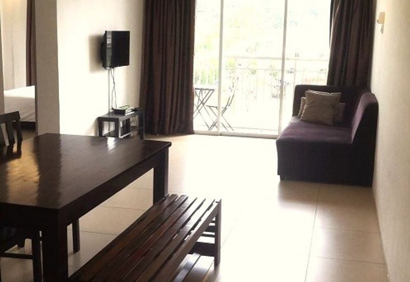 Cameron Somer Square Apartment