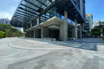 Plaza Conlay, Jalan Conlay